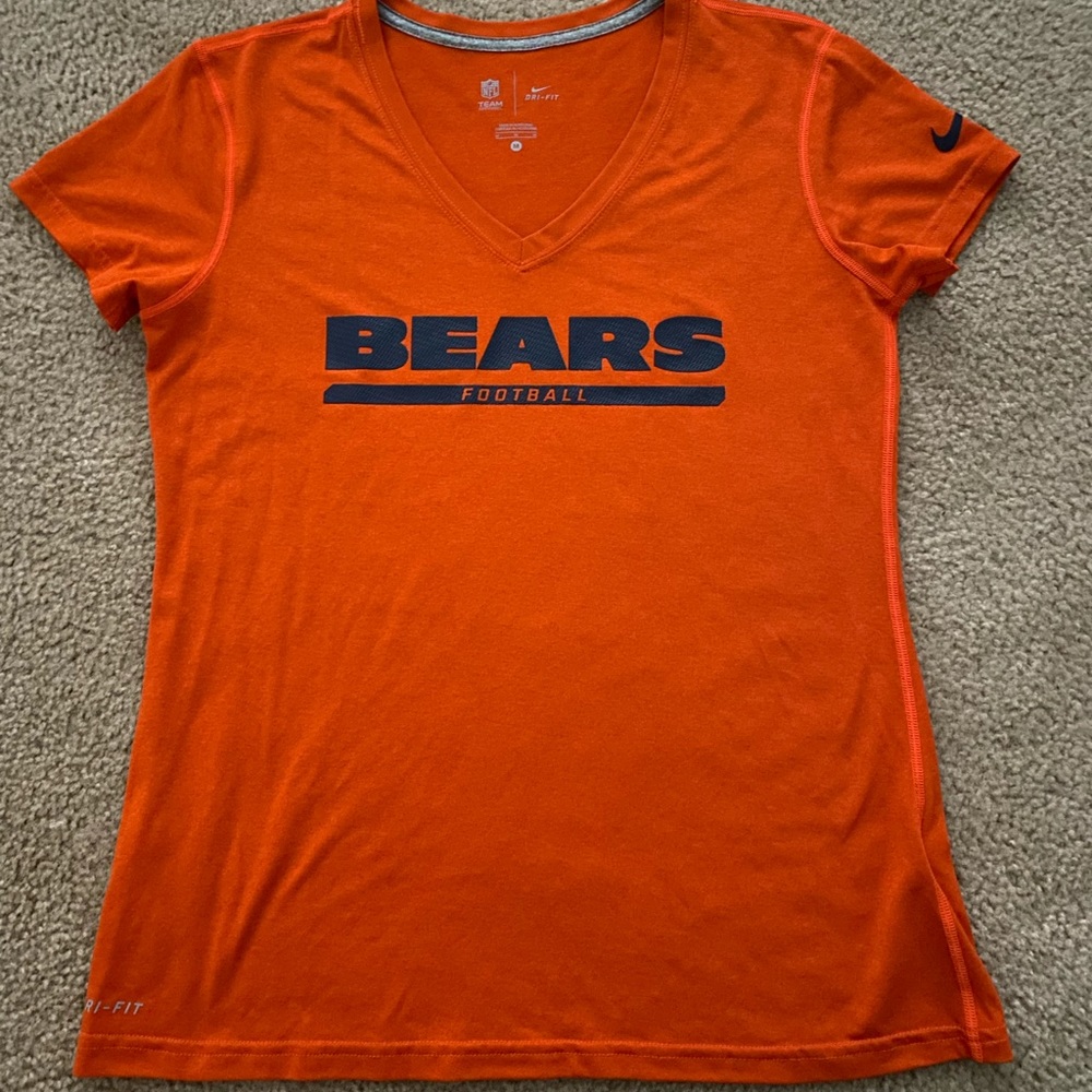 Women’s Nike Chicago Bears T Shirt